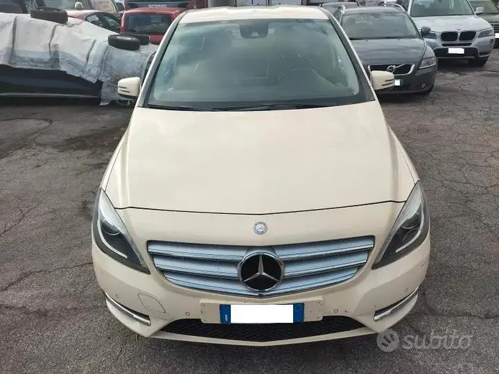 Mercedes-Benz B 2012 photo 5