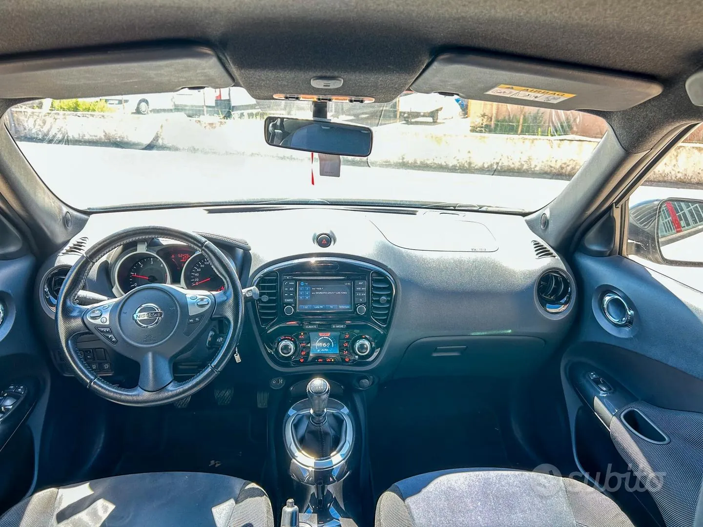 Nissan Juke 2015 photo 5