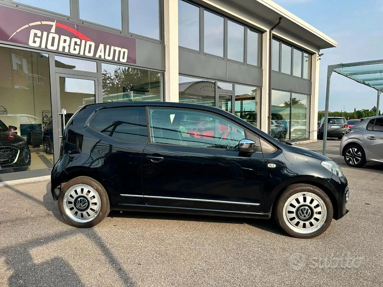 Volkswagen Up 2012 photo 2