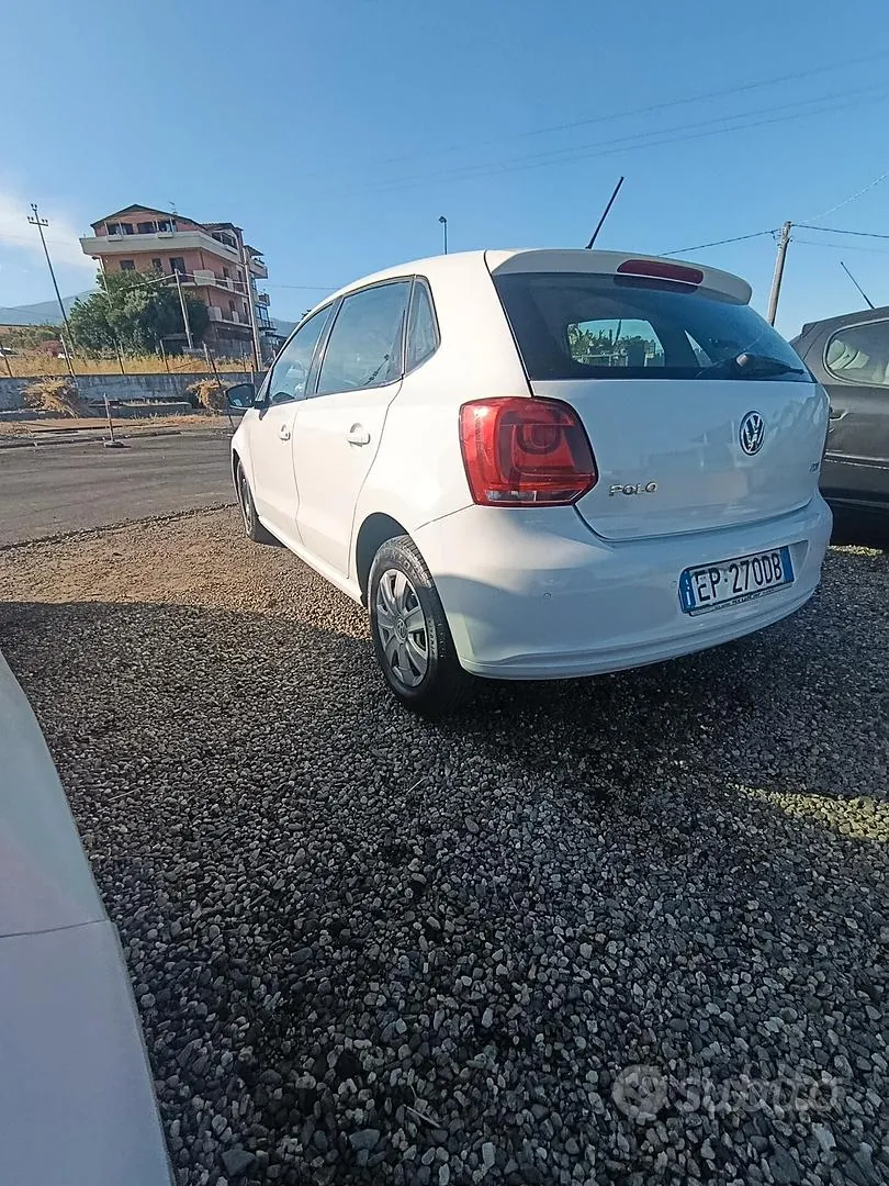 Volkswagen Polo 2013 photo 2