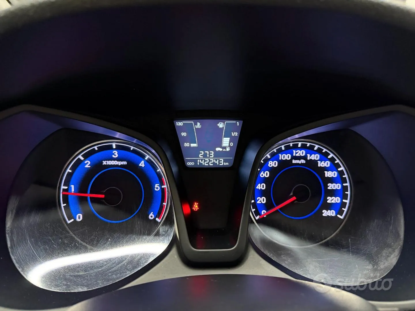 Hyundai Ix20 2014 photo 5