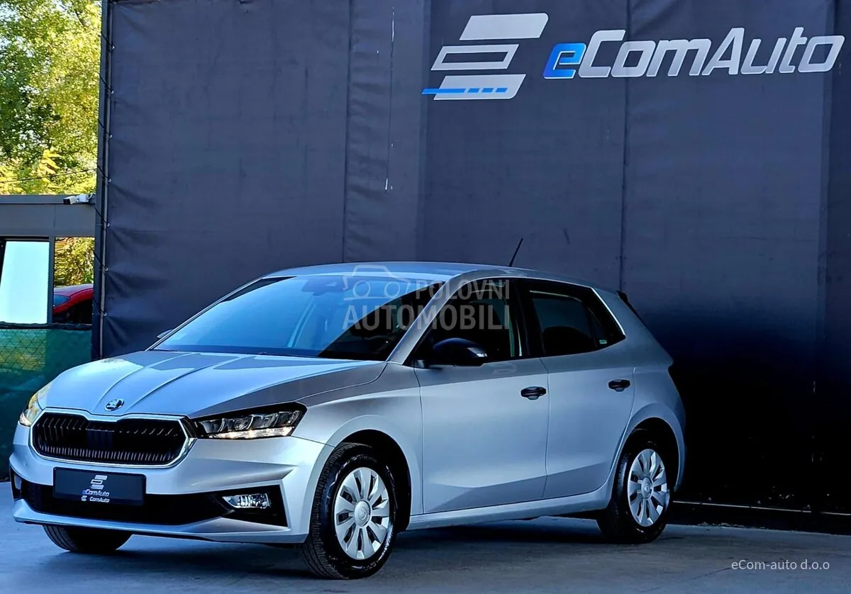 Skoda Fabia 2022 photo 2