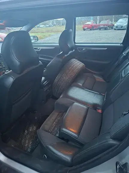 Volvo V70 2004 photo 4