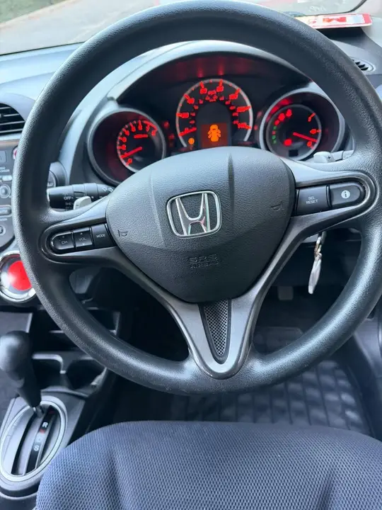 Honda Jazz 2011 photo 5