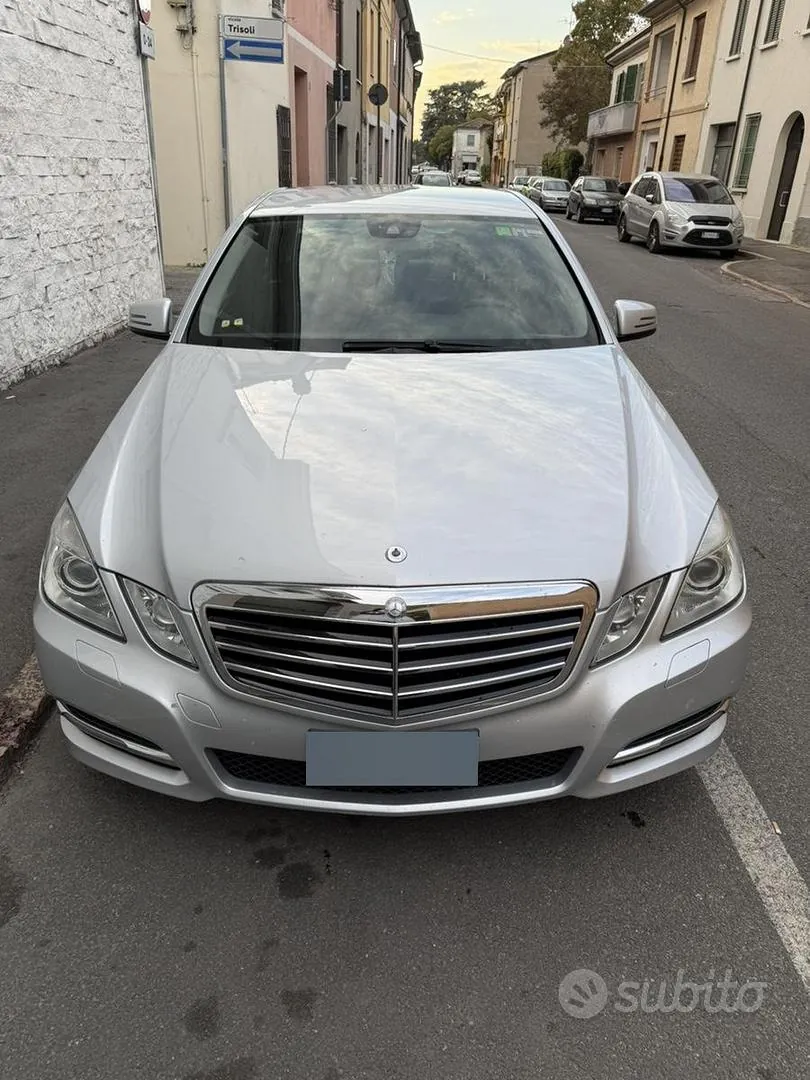 Mercedes-Benz E220 2012 photo 3