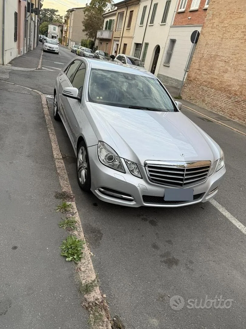 Mercedes-Benz E220 2012 photo 5