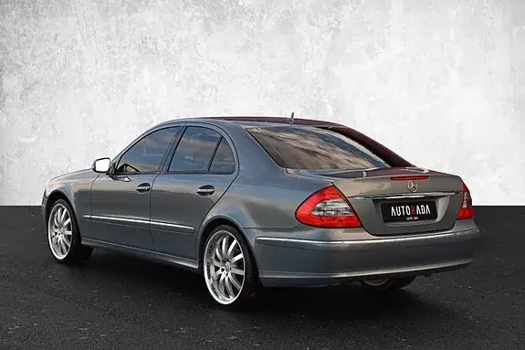 Mercedes-Benz E 200 D 2007 photo 4