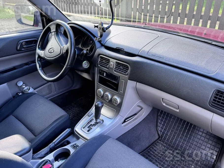 Subaru Forester 2005 photo 3