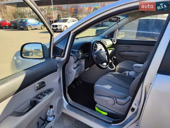 Kia Carens 2008 photo 5