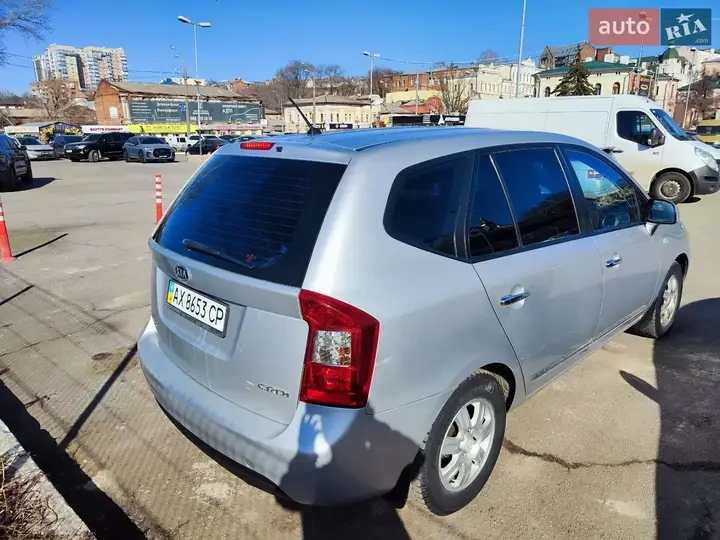 Kia Carens 2008 photo 3