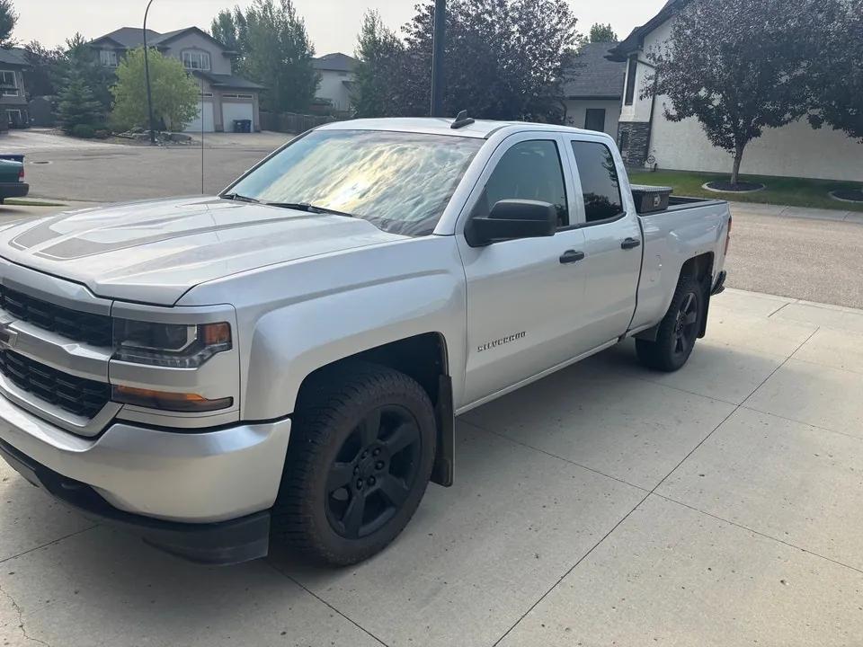 Chevrolet Silverado 1500 2018 photo 3