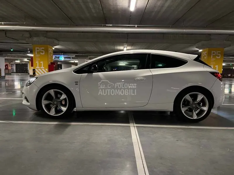 Opel Astra J 2015 photo 4