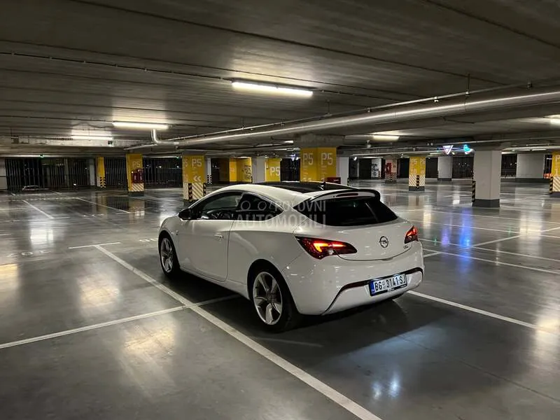 Opel Astra J 2015 photo 5