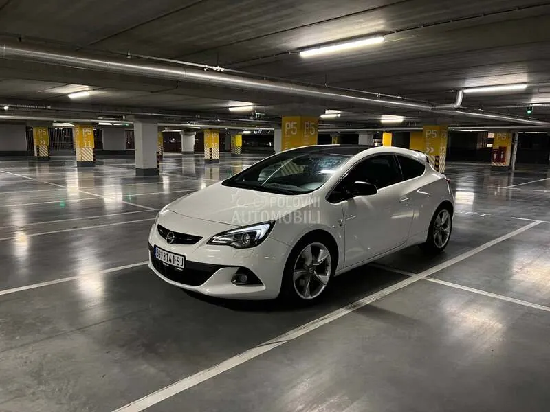 Opel Astra J 2015 photo 3