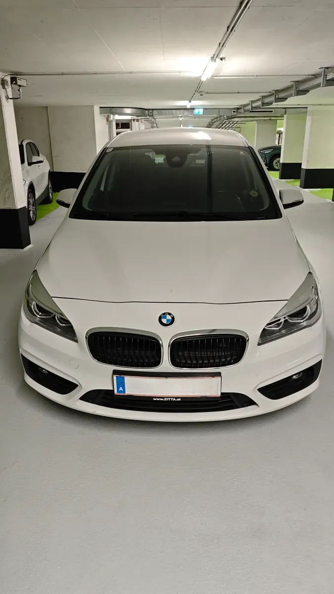 BMW 2 Series 2018 photo 2