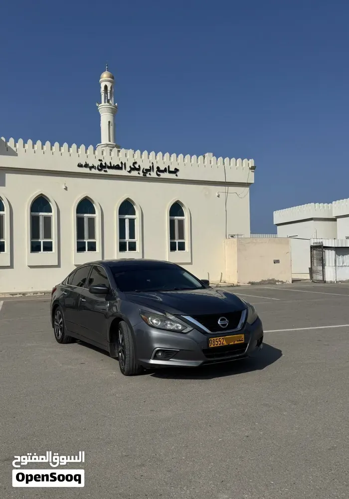 Nissan Altima 2017 photo 2