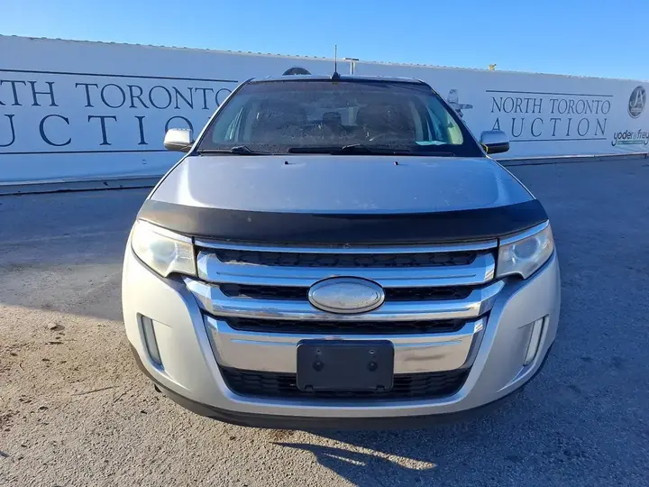 Ford Edge 2011 photo 2