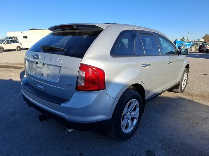 Ford Edge 2011 photo 5