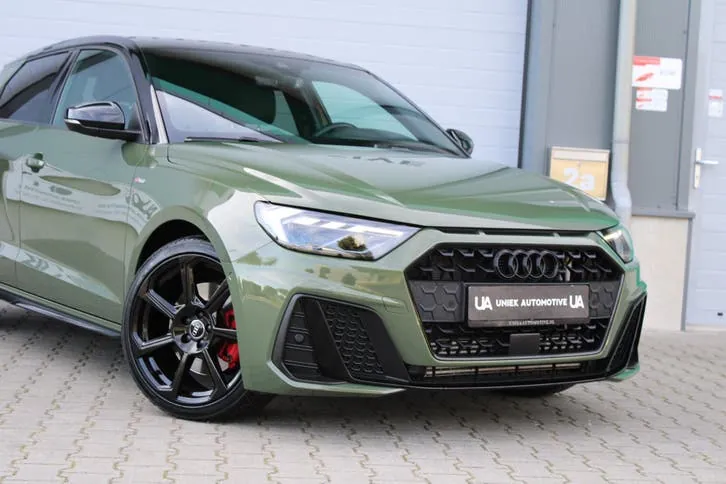 Audi A1 2024 photo 2