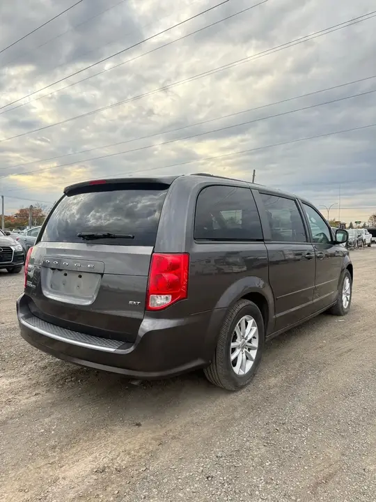 Dodge Grand Caravan 2016 photo 3