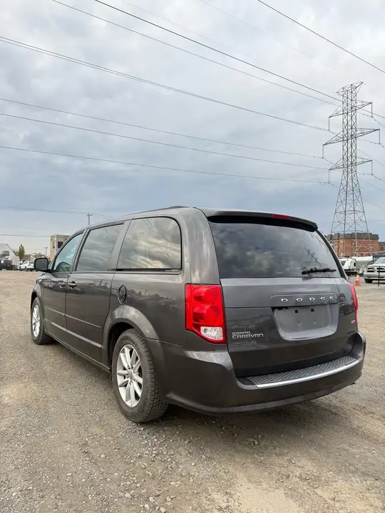 Dodge Grand Caravan 2016 photo 2