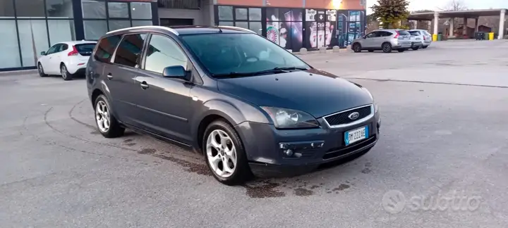 Ford Focus 2008 photo 2