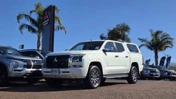 Mitsubishi Triton 2024 photo 2
