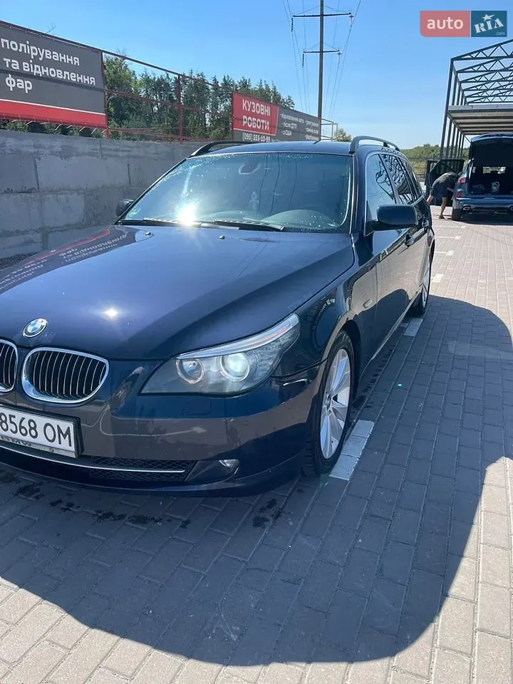 BMW 5 Series 2008 photo 2