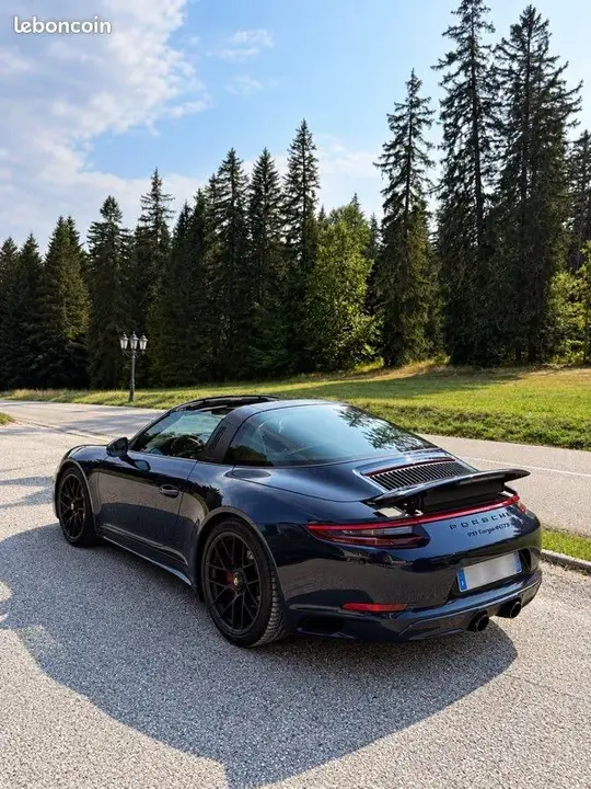 Porsche 911 2017 photo 2