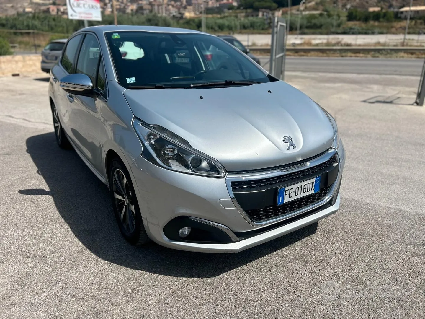 Peugeot 208 2016 photo 5
