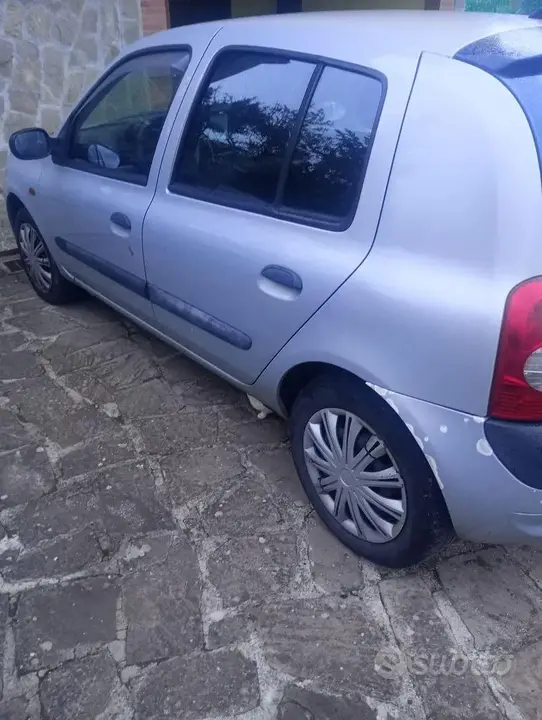 Renault Clio 2005 photo 3