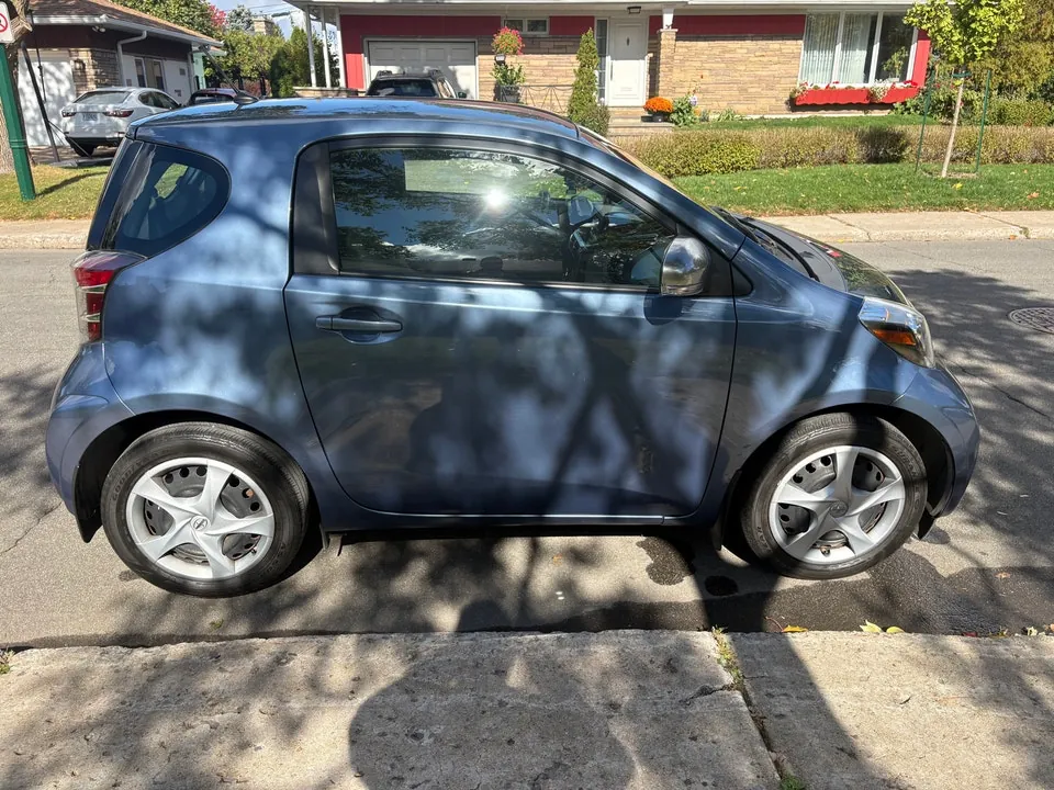 Toyota Iq 2012 photo 4