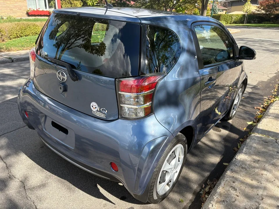 Toyota Iq 2012 photo 5