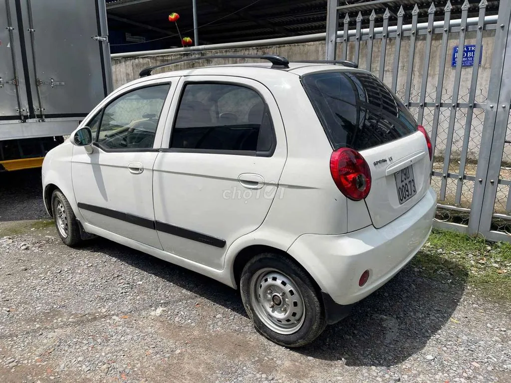 Chevrolet Spark 2011 photo 3