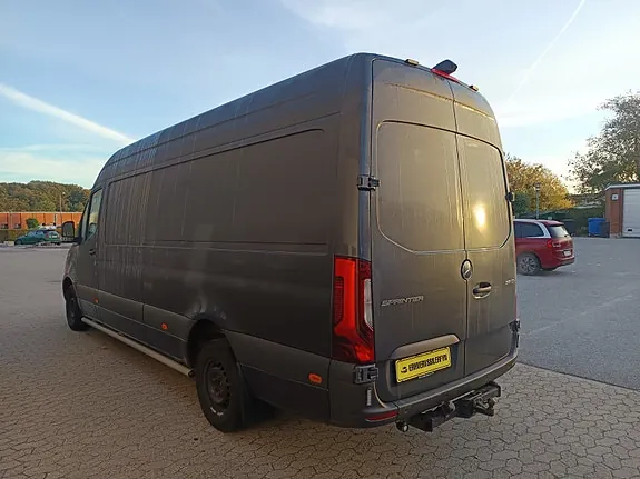 Mercedes-Benz Sprinter 319 2023 photo 5