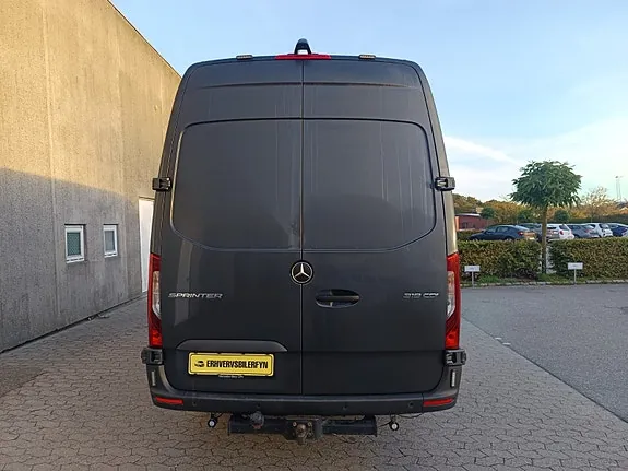 Mercedes-Benz Sprinter 319 2023 photo 4