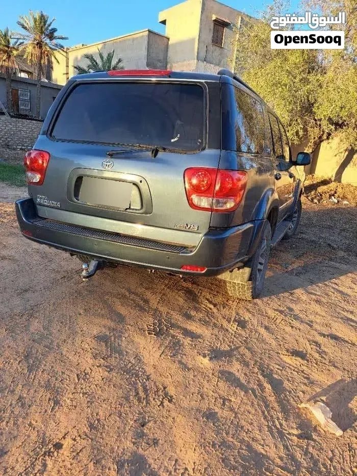 Toyota Sequoia