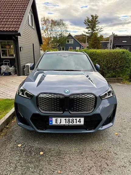 BMW Ix1 2024 photo 2