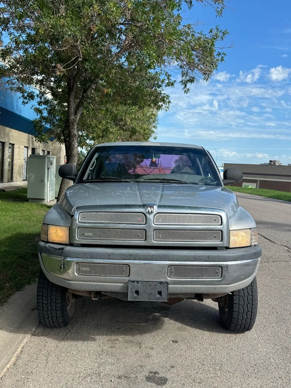 Dodge Ram 2500 2000 photo 2