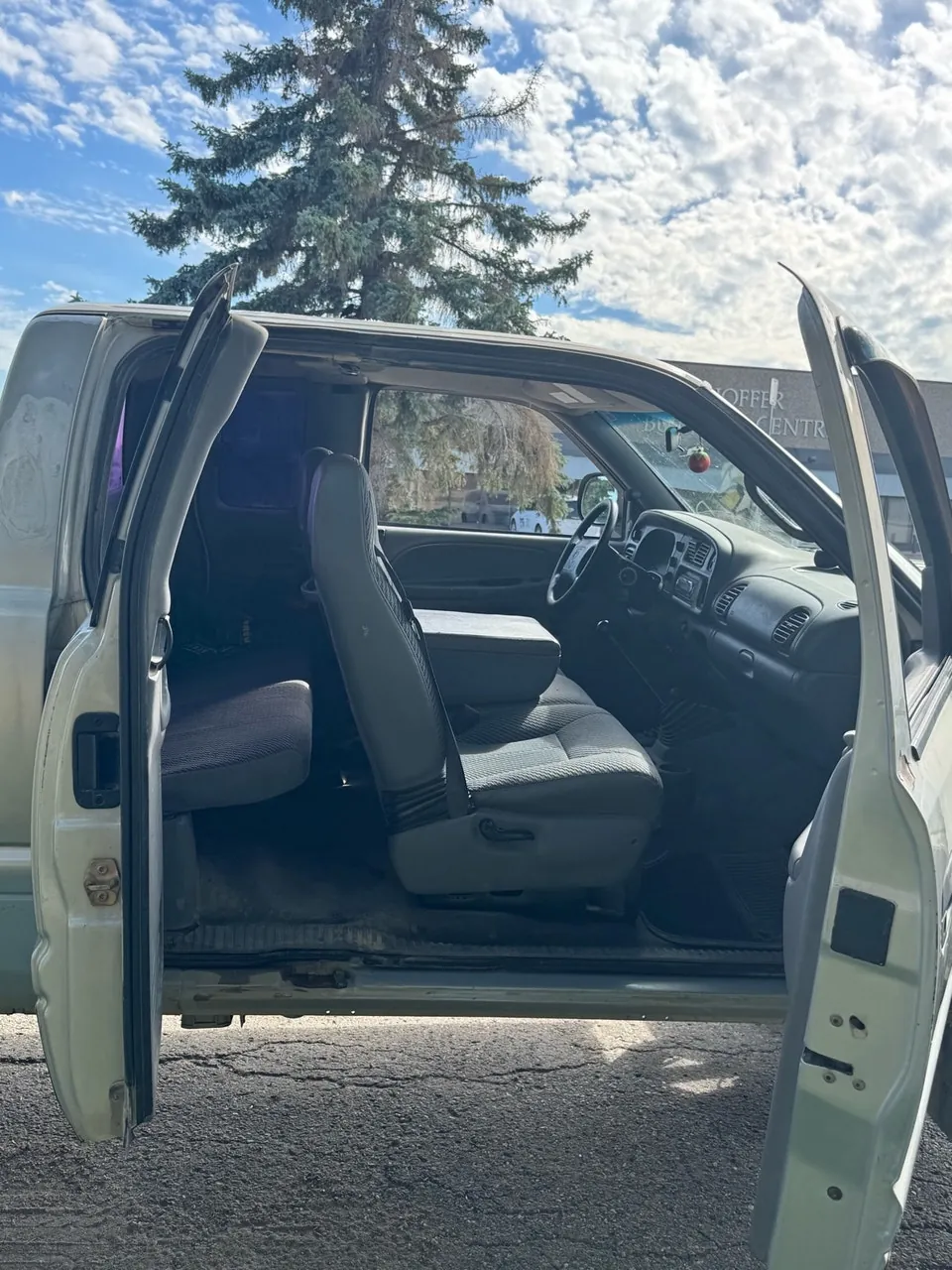 Dodge Ram 2500 2000 photo 4