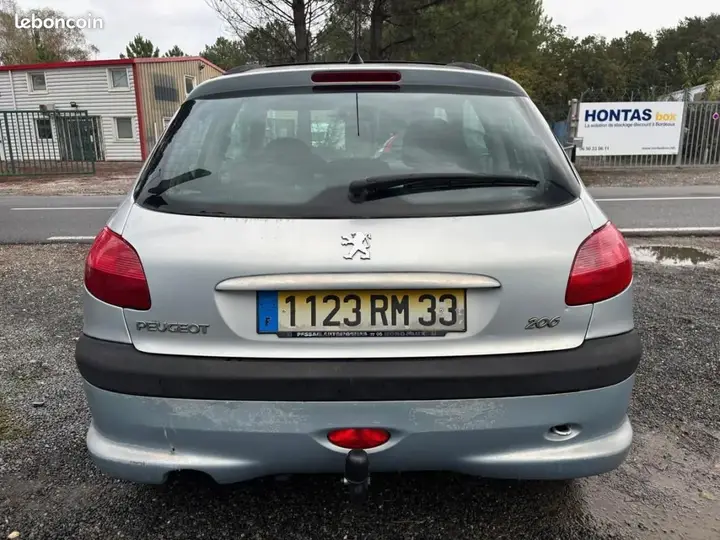 Peugeot 206 2003 photo 5