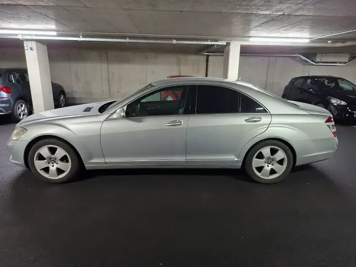 Mercedes-Benz S-Class 2006 photo 2