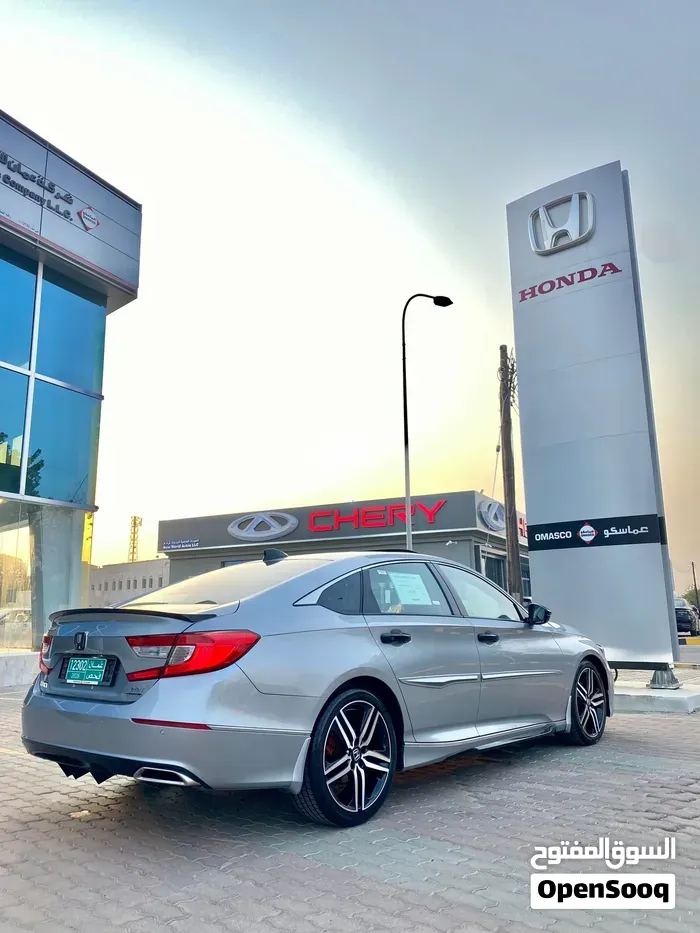 Honda Accord 2018 photo 4