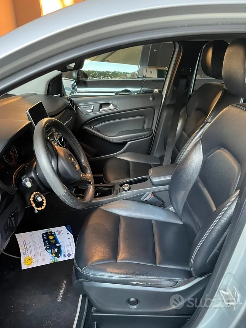 Mercedes-Benz B-Class 2015 photo 4