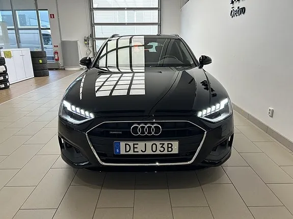 Audi A4 2024 photo 2