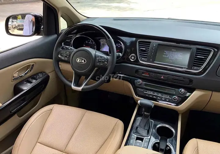 Kia Sedona 2020 photo 3