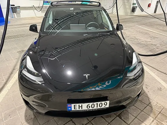 Tesla Model Y 2024 photo 4
