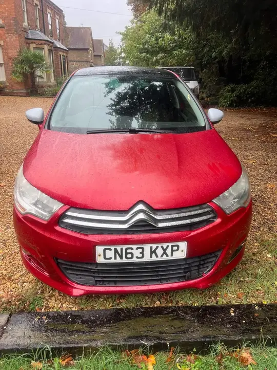 Citroen C4 2013 photo 2