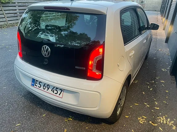 Volkswagen Up 2013 photo 3