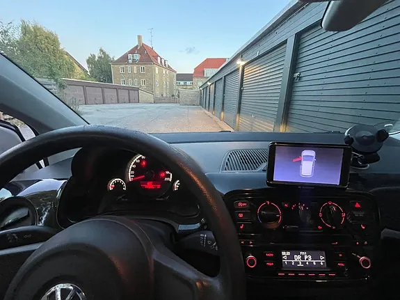 Volkswagen Up 2013 photo 4